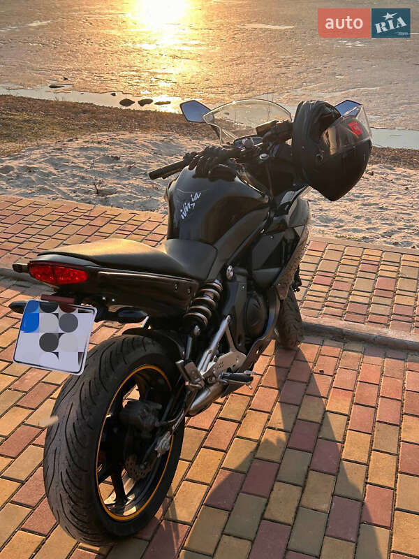 Мотоцикл Спорт-туризм Kawasaki Ninja 400 2011 в Кривому Розі