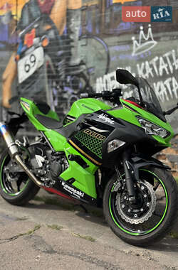 Спортбайк Kawasaki Ninja 400 2020 в Киеве