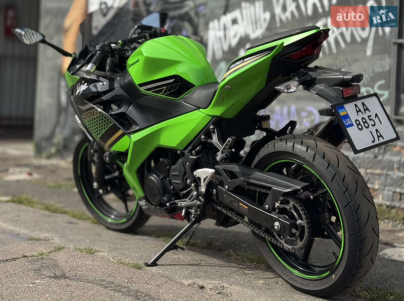 Спортбайк Kawasaki Ninja 400 2020 в Киеве