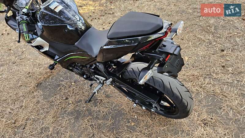 Спортбайк Kawasaki Ninja 400 2020 в Первомайске