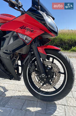 Спортбайк Kawasaki Ninja 400 2013 в  фото 14 Спортбайк Kawasaki Ninja 400 2013 в