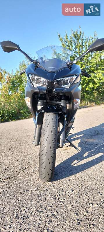 Спортбайк Kawasaki Ninja 400 2019 в Белой Церкви фото 18 Спортбайк Kawasaki Ninja 400 2019 в Белой Церкви