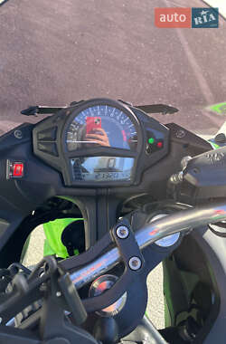 Мотоцикл Спорт-туризм Kawasaki Ninja 400 2016 в 