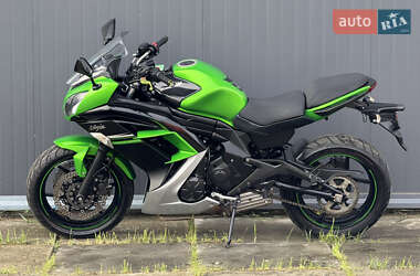 Спортбайк Kawasaki Ninja 400 2016 в 