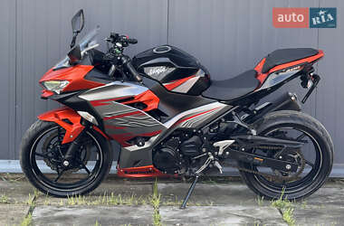 Спортбайк Kawasaki Ninja 400 2019 в 