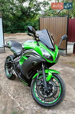 Спортбайк Kawasaki Ninja 400 2016 в 