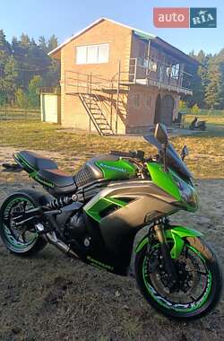 Спортбайк Kawasaki Ninja 400 2016 в 