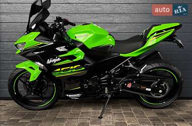 Мотоцикл Без обтекателей (Naked bike) Kawasaki Ninja 400 2018 в 