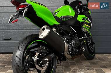 Мотоцикл Без обтекателей (Naked bike) Kawasaki Ninja 400 2018 в 