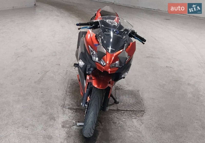 Спортбайк Kawasaki Ninja 400 2018 в Черкасах фото 3 Спортбайк Kawasaki Ninja 400 2018 в Черкасах