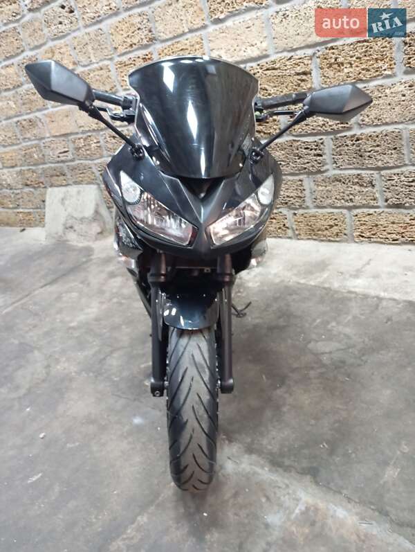 Спортбайк Kawasaki Ninja 400 2010 в Одесі