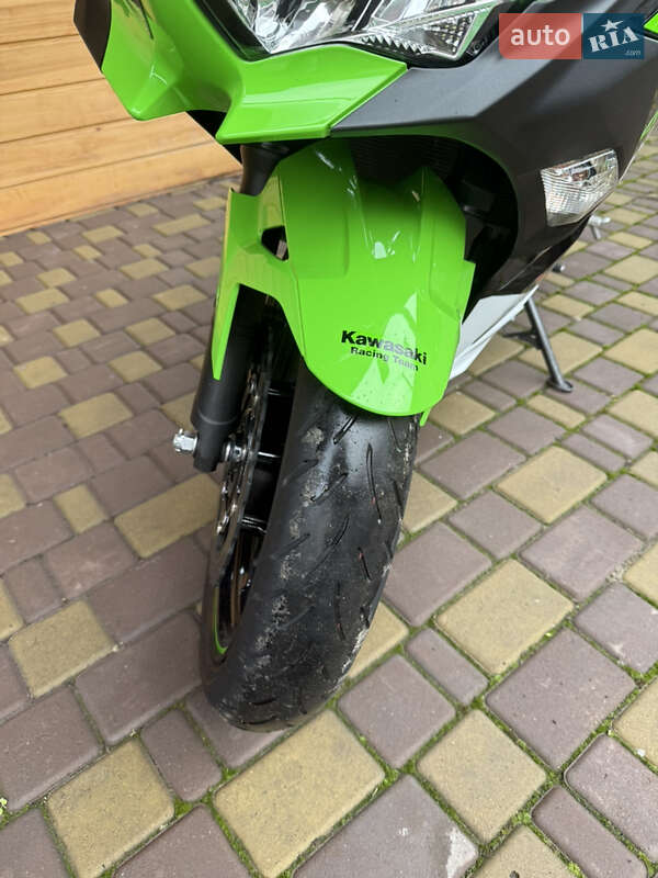 Мотоцикл Без обтекателей (Naked bike) Kawasaki Ninja 400 2022 в Запорожье фото 3 Мотоцикл Без обтекателей (Naked bike) Kawasaki Ninja 400 2022 в Запорожье
