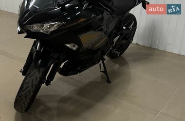 Спортбайк Kawasaki Ninja 400 2022 в Рокитному