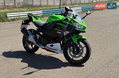 Спортбайк Kawasaki Ninja 400 2021 в Киеве