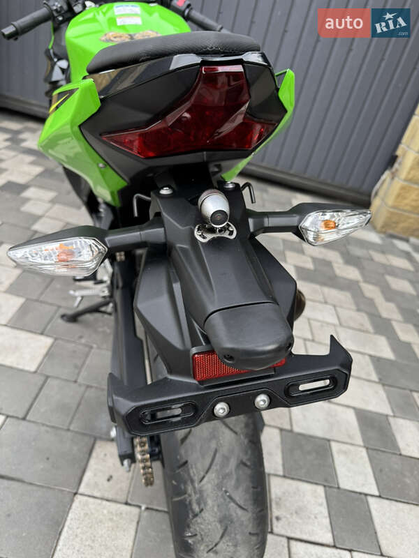 Спортбайк Kawasaki Ninja 400R 2019 в Новомосковске фото 15 Спортбайк Kawasaki Ninja 400R 2019 в Новомосковске