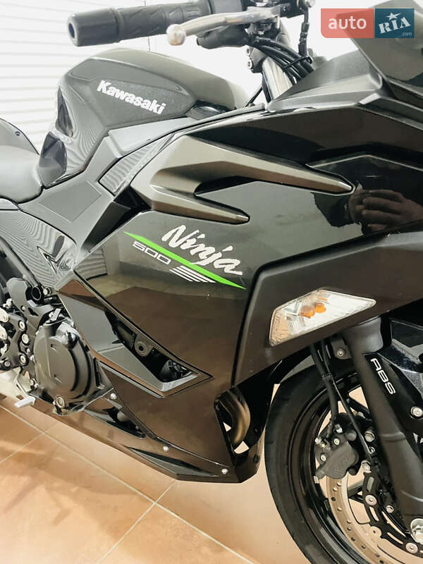 Спортбайк Kawasaki Ninja 500 2024 в Києві