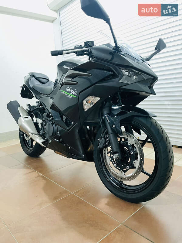 Спортбайк Kawasaki Ninja 500 2024 в Києві
