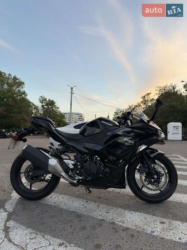 Спортбайк Kawasaki Ninja 500 2024 в Одессе