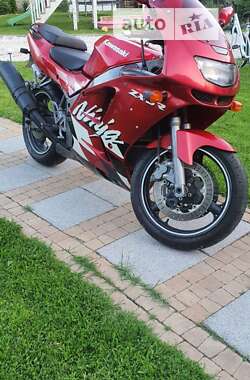 Спортбайк Kawasaki Ninja 600 ZX-6R 1999 в 