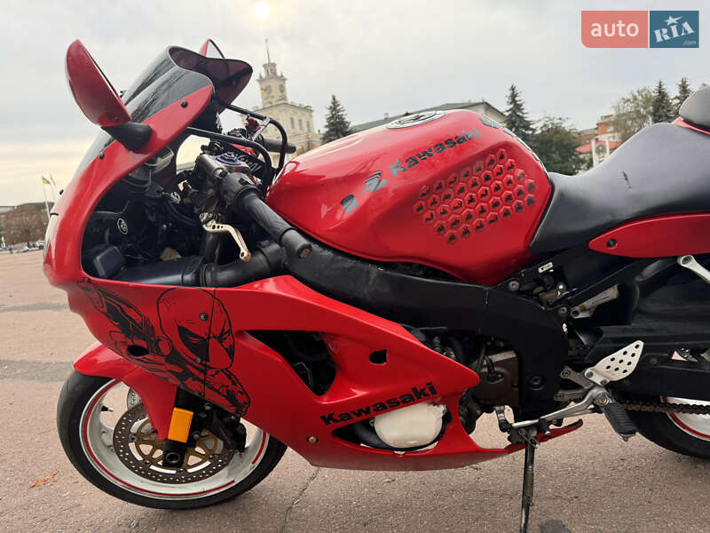 Спортбайк Kawasaki Ninja 600 ZX-6R 1998 в Хмельницком