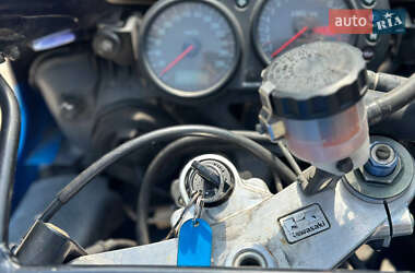 Спортбайк Kawasaki Ninja 600 ZX-6R 2001 в 