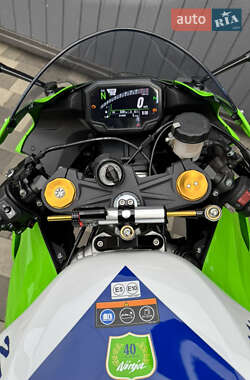 Спортбайк Kawasaki Ninja 600 ZX-6R 2024 в 