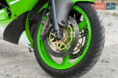 Мотоцикл Супермото (Motard) Kawasaki Ninja 600 ZX-6R 2000 в 