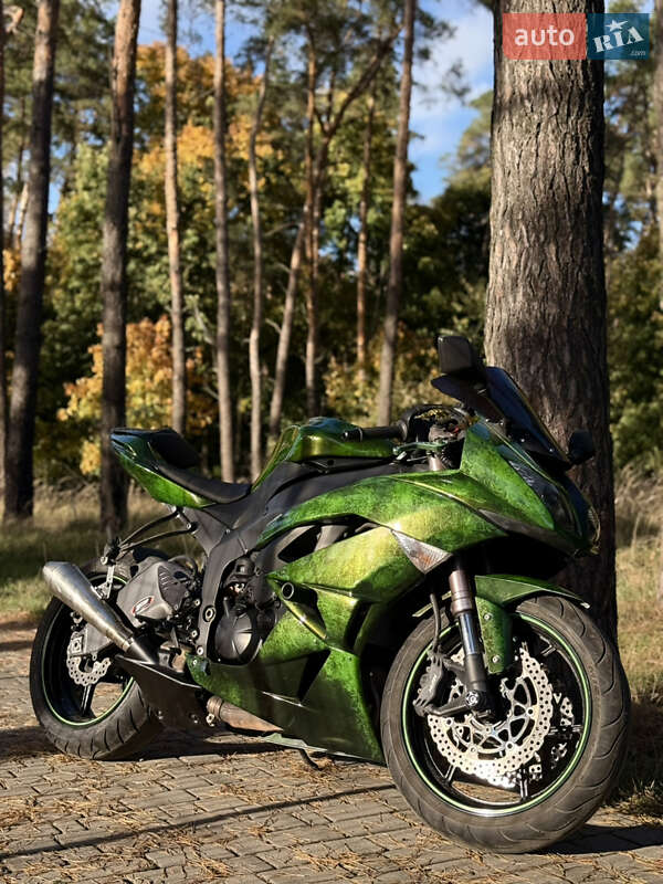 Спортбайк Kawasaki Ninja 600 ZX-6R 2010 в Києві фото 3 Спортбайк Kawasaki Ninja 600 ZX-6R 2010 в Києві