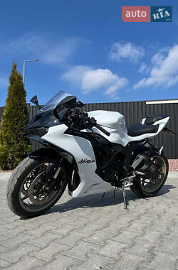 Спортбайк Kawasaki Ninja 636 ZX-6R 2023 в 