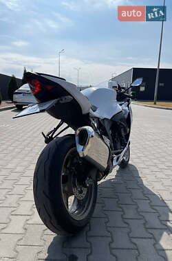 Спортбайк Kawasaki Ninja 636 ZX-6R 2023 в 