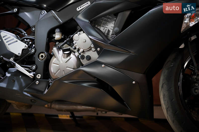 Спортбайк Kawasaki Ninja 636 ZX-6R 2016 в Дніпрі фото 11 Спортбайк Kawasaki Ninja 636 ZX-6R 2016 в Дніпрі