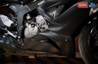 Спортбайк Kawasaki Ninja 636 ZX-6R 2016 в 