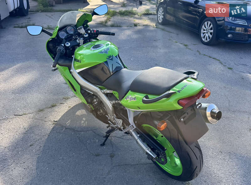 Спортбайк Kawasaki Ninja 636 ZX-6R 2002 в Кременчуге