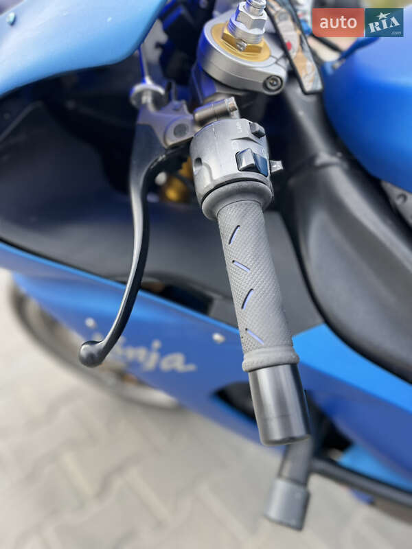 Спортбайк Kawasaki Ninja 636 ZX-6R 2005 в Каменец-Подольском