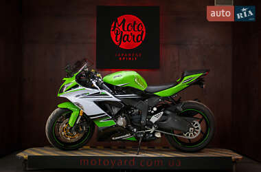 Мотоцикл Спорт-туризм Kawasaki Ninja 636 ZX-6R 2015 в  Мотоцикл Спорт-туризм Kawasaki Ninja 636 ZX-6R 2015 в