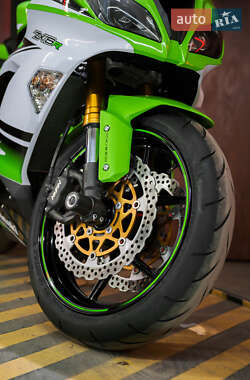 Мотоцикл Спорт-туризм Kawasaki Ninja 636 ZX-6R 2015 в  фото 13 Мотоцикл Спорт-туризм Kawasaki Ninja 636 ZX-6R 2015 в