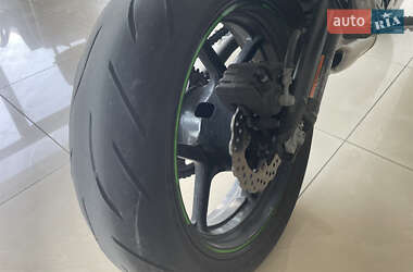 Спортбайк Kawasaki Ninja 650 2016 в 