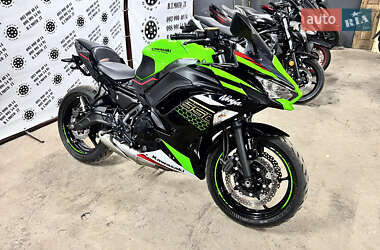 Спортбайк Kawasaki Ninja 650 2021 в 