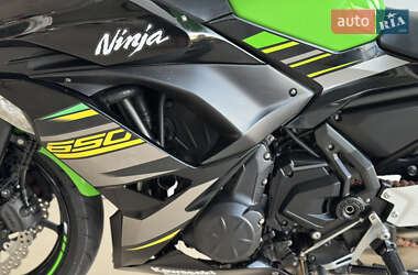 Спортбайк Kawasaki Ninja 650 2019 в 