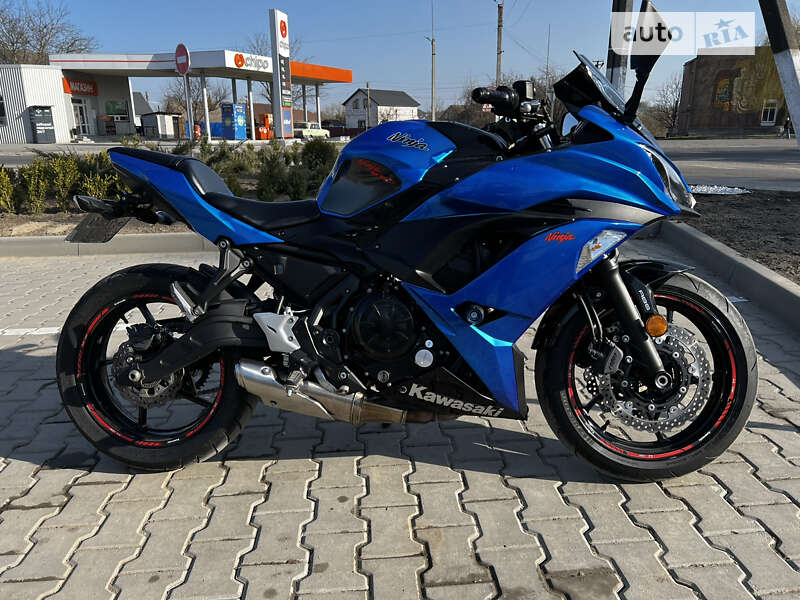 Мотоцикл Спорт-туризм Kawasaki Ninja 650R 2017 в Ладыжине