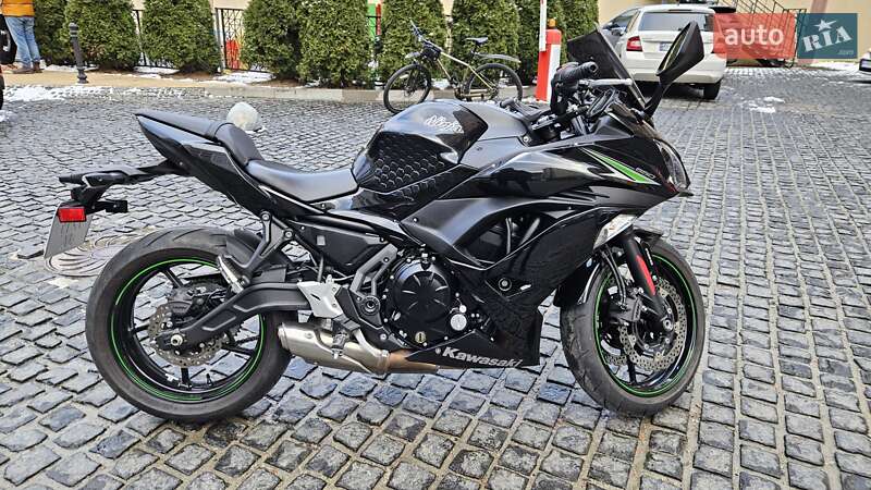 Мотоцикл Спорт-туризм Kawasaki Ninja 650R 2018 в Киеве