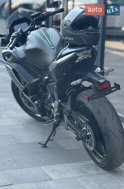 Спортбайк Kawasaki Ninja 650R 2024 в 