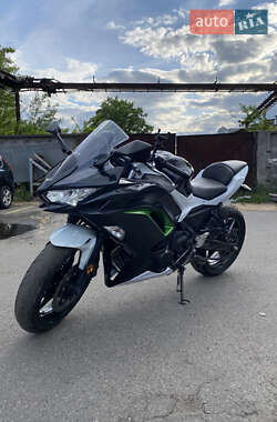 Мотоцикл Спорт-туризм Kawasaki Ninja 650R 2022 в Києві