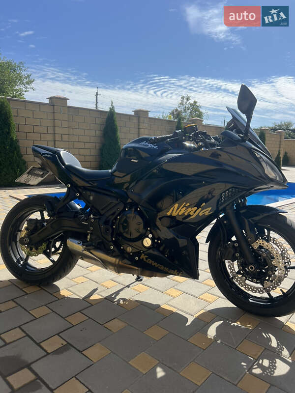 Мотоцикл Спорт-туризм Kawasaki Ninja 650R 2019 в Одессе