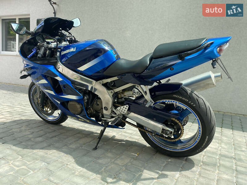 Спортбайк Kawasaki Ninja ZX-6R 2002 в Виннице