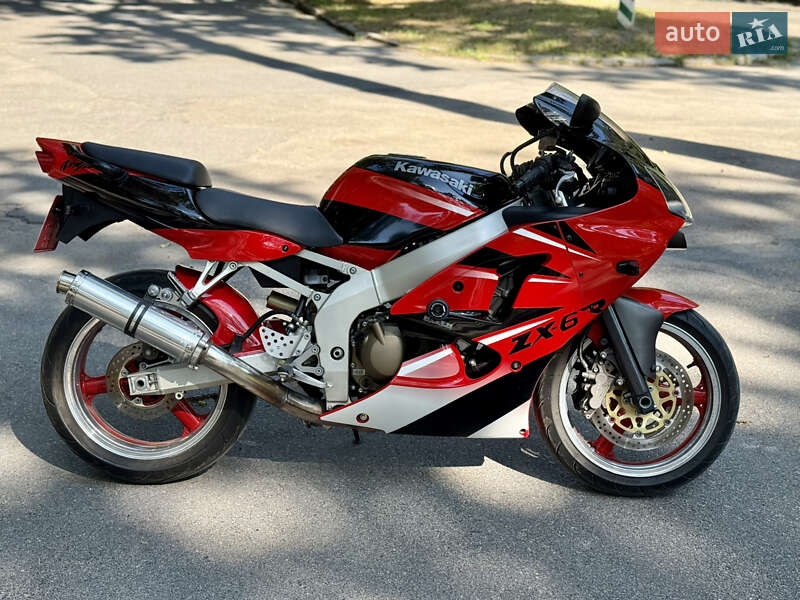 Спортбайк Kawasaki Ninja ZX-6R 2001 в Виннице