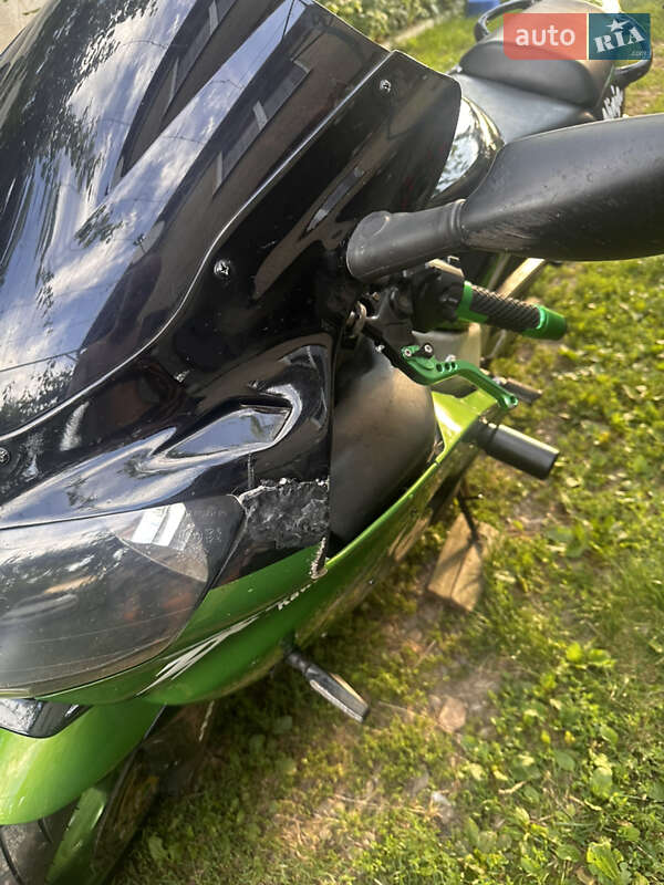 Спортбайк Kawasaki Ninja ZX-6R 2001 в Ужгороді фото 6 Спортбайк Kawasaki Ninja ZX-6R 2001 в Ужгороді