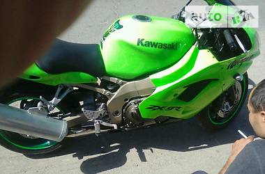Мотоциклы Kawasaki Ninja 2000 в Черкассах
