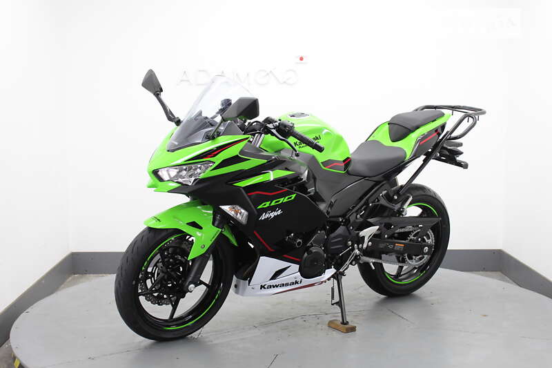 Спортбайк Kawasaki Ninja 2021 в Гнівані