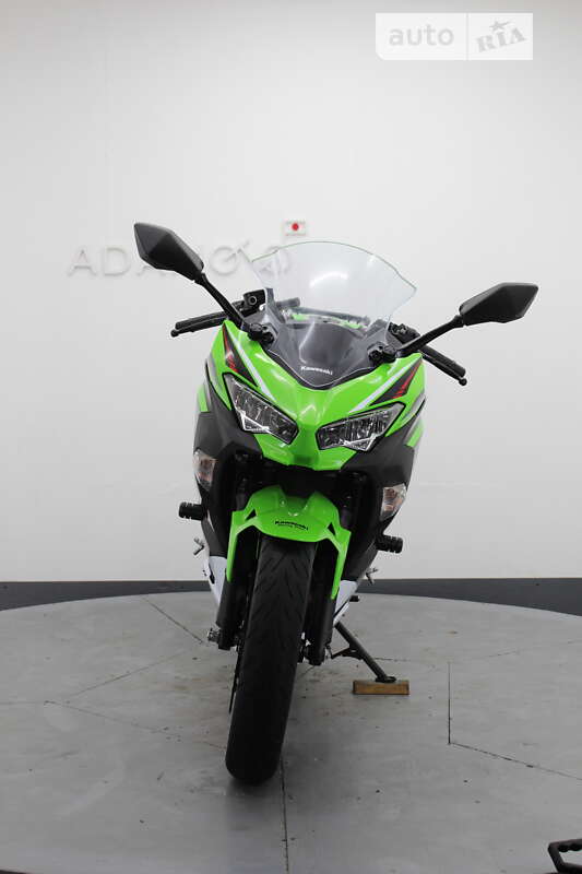 Спортбайк Kawasaki Ninja 2021 в Гнівані